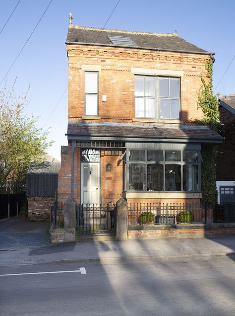 Victorian Guest House, Victorian New Build, Victorian Homes Uk, Renovated Victorian House, Modern Victorian House, Victorian Home Renovation, 1930s House Renovation, Victorian House Renovation, Exterior House Renovation