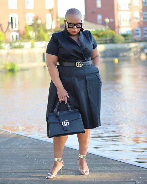 Shaved Head Women Plus Size, Official Clothes, Shaved Head Women, Blessed Sunday, Trendy Plus Size Fashion, Full Figure Fashion, Women Fashion Edgy, Big Girl Fashion, Shaved Head