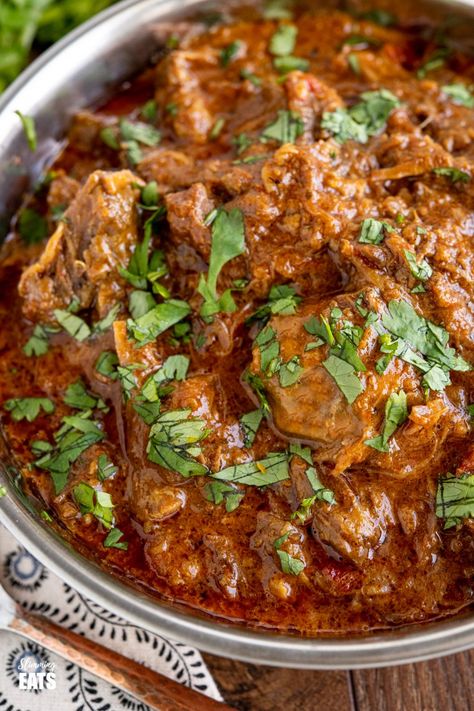 Lamb Pieces Recipes Meat, Lamb Bhuna, Beef Vindaloo, Bhuna Gosht, Lamb Curry Recipes, Lamb Casserole, Lamb Stew Recipes, Tomato Gravy, Mutton Recipes