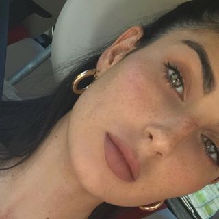 FIONA (@fionazanetti) • Instagram photos and videos Fiona Zanetti, Beauty Goals, Divine Feminine, Hoop Ring, Nostril Hoop Ring, Cute Pictures, Makeup Looks, Beauty Makeup, Nose Ring