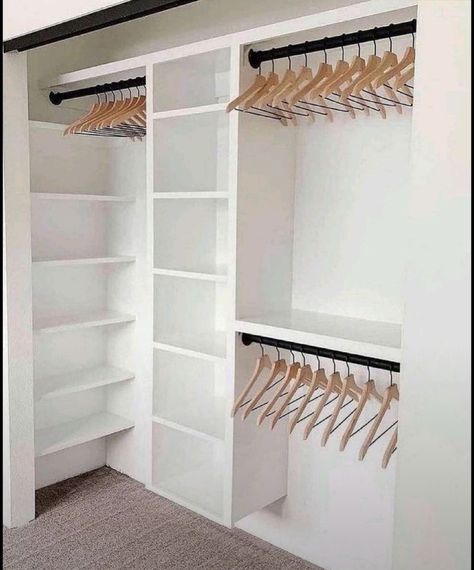 Organiser Son Dressing, Mudroom Bench With Storage, Closet Transformation, Closet Redo, Closet Planning, Bench Mudroom, Closet Design Layout, Closet Renovation, Closet Layout