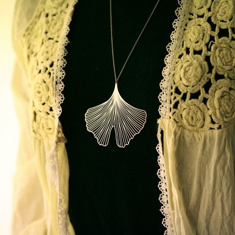 Ginkgo Tree, Jewel Of The Seas, Tree Dress, Pin Jewelry, Leaf Design, Jewelry Inspiration, My Jewellery, Art Nouveau, Jewelry Box