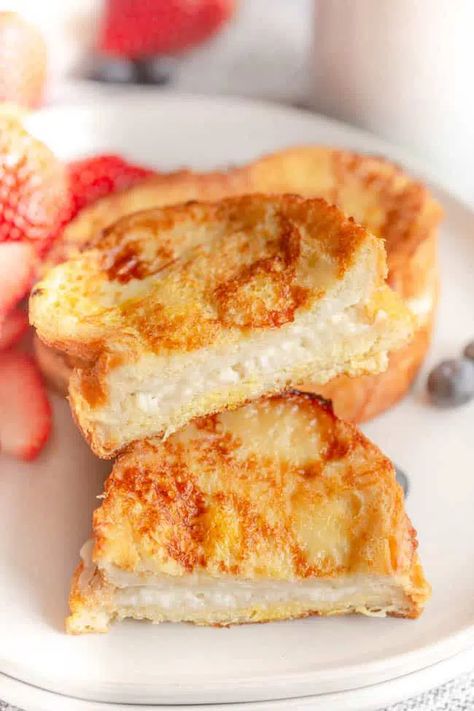 Cream Cheese Stuffed French Toast | greens & chocolate French Toast Cream Cheese, Easy Stuffed French Toast, Carrots Slow Cooker, Cream Cheese Stuffed French Toast, Cream Cheese Breakfast, Stuffed French Toast Cream Cheese, Stuffed French Toast, Breakfast Bread Recipes, Breakfast Cafe