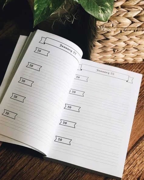 Bullet Journal Day Layout, One Line A Day Journal, Line A Day Journal, One Line A Day Bullet Journal, Bullet Journal To Do List Layout Daily, 5 Year Journal, 3rd Child, Daily Log Bullet Journal, One Line A Day