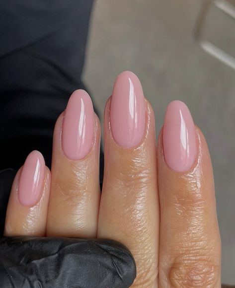 Pink Glitter Oval Nails, Basic Pink Almond Nails, Pink Gel Nails Almond Shape, Mauve Oval Nails, Simple Glossy Nails, Pale Pink Natural Nails, Full Acrylic Set Nails, Pink Tan Nails, Soft Pink Oval Nails