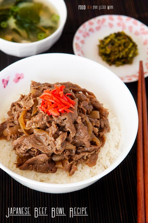 Gyudon Recipe, Japanese Beef Bowl, Shaved Beef Recipe, Shaved Beef, Beef Bowl, Japanese Beef, Beef Bowls, Shabu Shabu, Shredded Beef