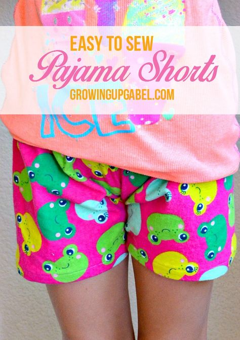 Easy to sew pajama shorts are perfect for summer!  This sewing project is perfect for beginner and novice sewers. Sew Pajamas, Shorts Pattern, Sewing 101, Diy Shorts, Sew Ins, Beginner Sewing Projects Easy, Sewing Projects For Kids, Easy To Sew, Leftover Fabric