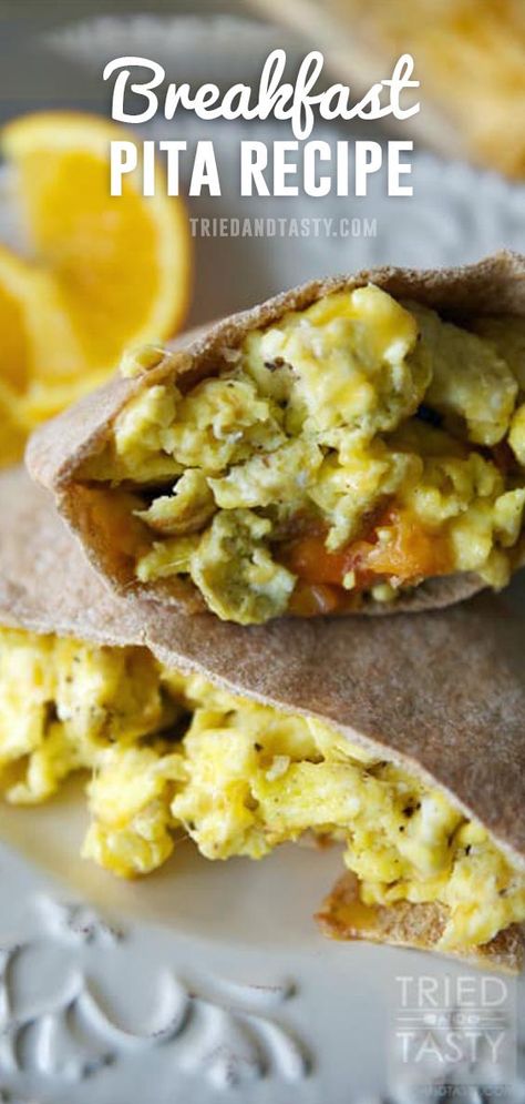 A quick and easy Breakfast Pita Scramble that's ready in a jiffy, keeps you full for quite a while, and is healthy! Breakfast Pitas, Pita Breakfast, Breakfast Pita Recipes, Breakfast Pita, Cheesy Scrambled Eggs, Breakfast Savory, Healthy Recipes Snacks, Pita Recipes, Pancakes Muffins