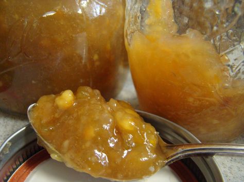 Rhubarb Marmalade--with oranges and ginger. Rhubarb Marmalade, Marmalade Recipe, Berry Jam, Magic Recipe, Vintage Cooking, Jam And Jelly, Vegetable Drinks, Rhubarb Recipes, Marmalade