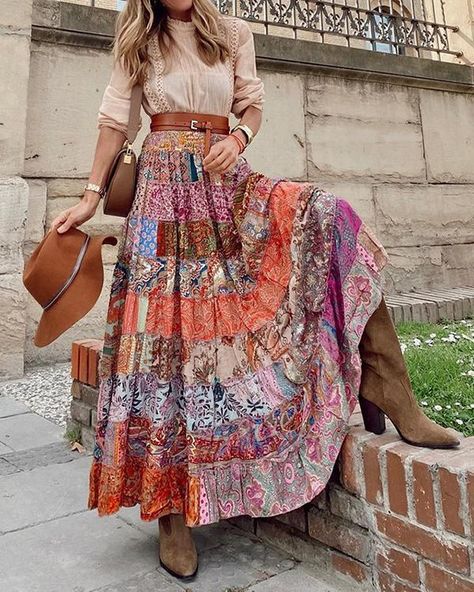 Mode Hippie, Mid Skirt, Maxi Rok, Estilo Hippie, Boho Style Outfits, Mode Boho, Maxi Skirt Dress, Pleated Maxi Skirt, Boho Chic Outfits