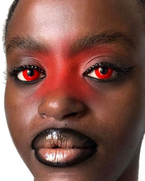 Mens Demon Makeup, Red Dark Makeup, Simple Spooky Makeup, Devil Makeup Men, Red Blush Makeup Look, Red Drag Makeup, Easy Demon Makeup, Red Demon Makeup, Demon Make Up