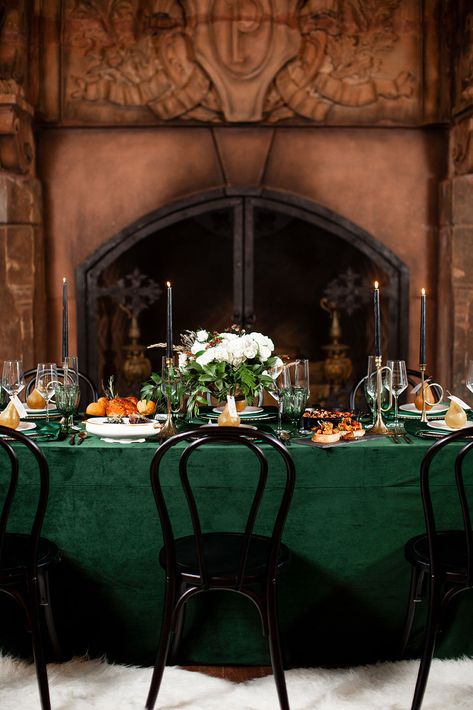 Teal And Grey Wedding, Wedding Table Inspiration, Green Table Settings, Dinner Party Style, Dover Hall, Green Tablescape, Gold Table Setting, Winter Wedding Table, Deep Emerald Green