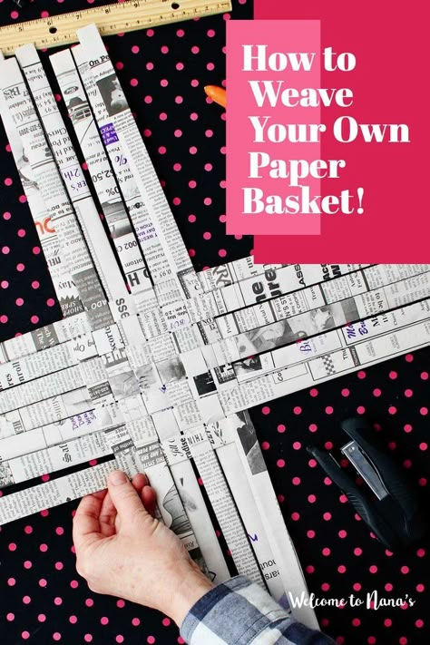 Diy Woven Basket, Boho Basket Decor, Diy Basket Weaving, Paper Basket Weaving, How To Make A Paper Bag, Newspaper Crafts Diy, Diy Newspaper, Recycled Paper Crafts, Boho Basket