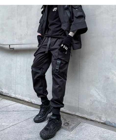 Tech Wear Hoodie, Techwear Streetwear Men, Dark Wear Aesthetic, Cyberpunk Outfit Futuristic, Techware Men, Techwear Aesthetic Men, Emo Techwear, Tech Wear Outfit, Tech Gear Fashion