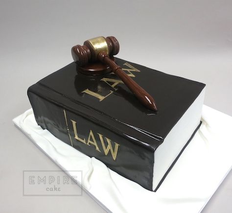 Law Book & Gavel Lawyer Birthday Cake Ideas, Law Cake Ideas, Law Cake, Lawyer Cake, Law Graduation, Law School Graduation Party, Twin Birthday Cakes, Iphone Photo Editor App, Graduation Party Cake