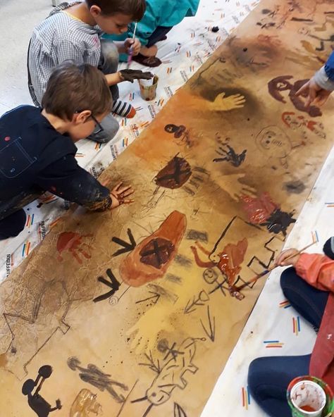 History Art Projects, Stone Age Display, Stone Age Activities, Archaeology For Kids, Stone Age Art, Istoria Artei, Nature School, Prehistoric Art, History Art