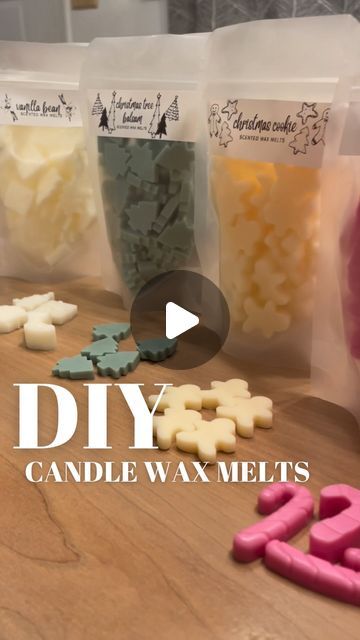 Emily Marlett | Furniture Flips | DIY on Instagram: "DIY wax melts🕯️⬇️✨  Had to share again this year for Christmas season approaching… such an easy and inexpensive DIY! 🎄  STEPS: 1. Heat candle (candle warmer or microwave for 30 sec intervals) 2. Pour into mold (wait about 5-10 mins before removing) 3. Store in original container with lid to keep scent OR resealable bag for regifting  📌 Comment “GIFT” and I’ll send you a link to all supplies used to make wax melts!🎄  Follow along for more repurposing ideas 🫶  #diychristmasgift #christmasgiftideas  #diyholidaygifts  #diywaxmelts #waxmelts  #howtomakewaxmelts  #diygiftideas #diycrafts" Containers For Candle Making, Heat Candle, Diy Candle Warmer, Diy Candle Wax Melts, Make Wax Melts, Christmas Smells, Diy Christmas Cookies, Diy Wax Melts, Diy Steps