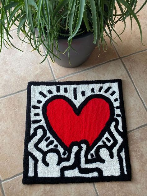 Keith Haring rug! Keith Haring Rug, Punchneedle Art, Tufted Coasters, Rug Tufting Ideas, Rugs Aesthetic, Tuft Rugs, Custom Carpet Design, Tufting Rug, Tufting Diy