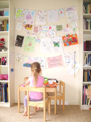 Preschoolers can quickly create more art than the poor refrigerator can hold.  I like this solution.  With a some clothesline, and clothespins, hang their art on the wall for all to enjoy. Art Display Wall, Displaying Kids Artwork, Art Display Kids, Childrens Artwork, Hanging Artwork, Girl’s Room, Art Corner, Kids Artwork, Desk Space