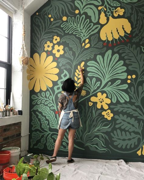 Small Accent Wall Painting Ideas, Countertop Mural, Outside House Mural, Dark Wall Murals Painted, Powder Room Mural Ideas, Botanical Mural Diy, Random Wall Ideas, Mural Wall Art Flower, Abstract Wall Murals Painted