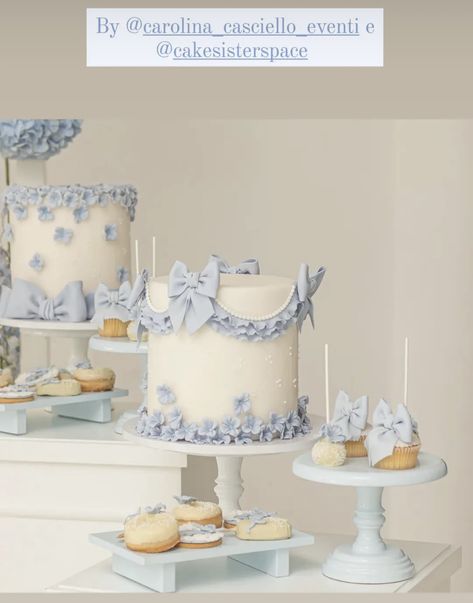 Blue Bow Birthday Party, Something Blue Bridal Shower Cake, Blue Bow Cake, Bow Desserts, Grandmillenial Baby Shower Ideas, Love Shack Fancy Cake, Elegant Baby Shower Cakes, Blue Bridal Shower Cake, Blue Vintage Cake