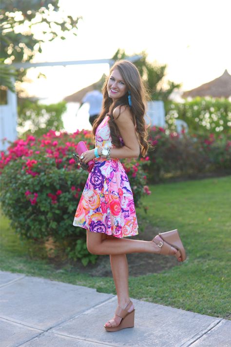 Southern Curls & Pearls: Jamaican Me Crazy Caitlin Covington, Bright Floral Dress, Southern Curls And Pearls, Spring Attire, Bright Dress, Mommy Style, Beauty Clothes, Spring Outfits Casual, Girl Crush