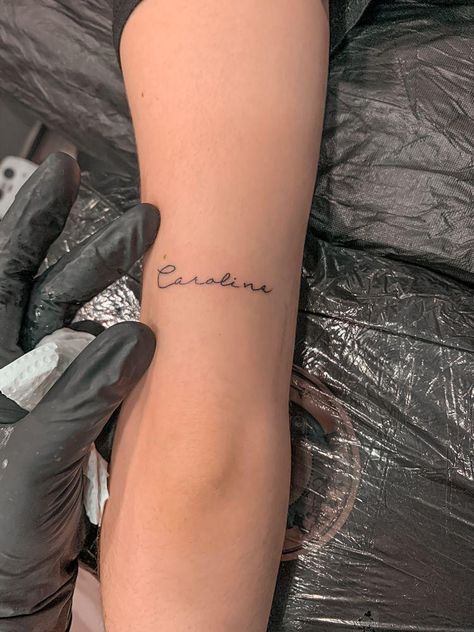 Carolina Tattoo, Tato Nama, Egyptian Tattoo Sleeve, Names Tattoos For Men, Small Pretty Tattoos, Egyptian Tattoo, Cool Small Tattoos, Name Tattoo, Name Tattoos