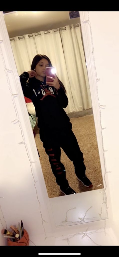 Jordan Fashion Women, What To Wear With Jordan 11, Jordan Tracksuit Outfit Women, Pink Jordan 11 Outfit, Bred 1s Outfit Women, Jordan 11 Concord Bred Outfit, Cute Outfits Jordans, Breds 11 Outfit Women, Outfits With Jordan 11 Cherry