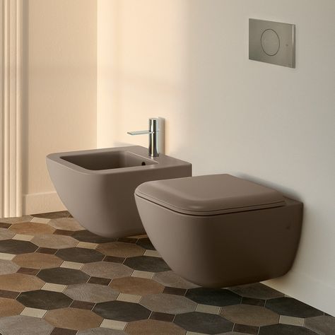 Wall-hung ceramic toilet Shui Comfort Collection by Ceramica Cielo | design Paolo D'Arrigo Bronze Bathroom Accessories, Wc Design, Bronze Bathroom, Bidet Toilet, Toilet Design, Wall Hung Toilet, Bad Design, Seat Design, Design Sponge