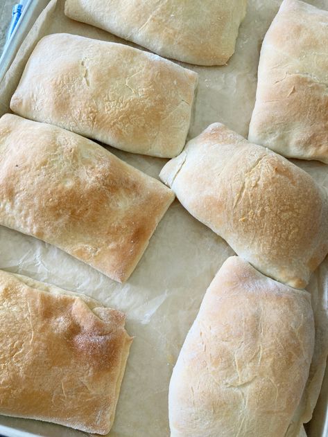 Nebraska Meat Pies | 12 Tomatoes Nebraska Meat Pies, Runzas Recipe, Pies For Dinner, Meat Soups, Cheesy Breakfast Casserole, Food For Winter, Main Dish Meat, Beef Patties Recipes, Buttery Rolls