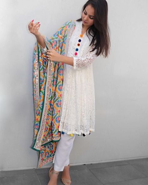 Buy white chicken Salwar suit. #salwarsuit #ladiessuit #indiansuit #indianoutfit #traditionaloutfit #ethnicwear #bloggers #anarkalisuit #salwarmaterial #indianwear #smfashions #desifashion #fashion #girlfashion #wholesale #fancysuits #plazzo #plazzosuits #plazzopants #trendingsuit #trendingdesignersuit #smfashions #delhi #punjabisuits #black #india #festivalwear #duppata #designer #white #Onlineshopppping #Summersuit #patiyalasuit Casual Outfits Indian, Lucknow Kurti, Indian Spring, Phulkari Pants, Wedding Day Outfit, White Kurti, Outfits Indian, Indian Fashion Trends, Phulkari Dupatta