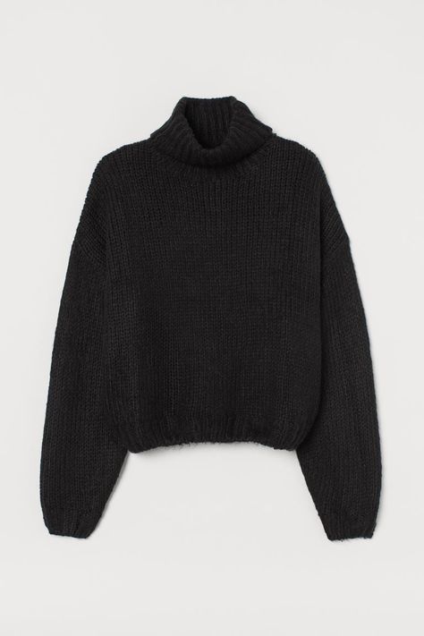 A Classic Turtleneck: H&M Chunky-knit Turtleneck Sweater Boxy Sweater, Cute Jackets, Knit Turtleneck Sweater, Black Turtleneck, Polo Neck, Retro Outfits, Minimal Fashion, White Sweaters, Sweater Weather