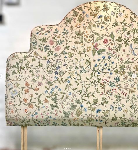 William Morris Headboard, Flower Headboard, Floral Headboard, Headboard Inspiration, Neutral Room, Floral Chandelier, Traditional Interior Design, Fabric Headboard, Master Room