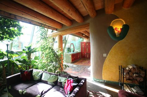 Earthship Interior, Earthship Community, Earthship Plans, Classical Architecture House, Earthship Biotecture, Earth Ship, Designer Room, Earth House, Earthship Home