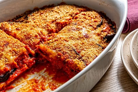 Jersey-Style Eggplant Parm Eggplant Parm Casserole, Breaded Eggplant, Basil Bread, Eggplant Parm, Gratin Dish, Grilled Eggplant, Homemade Tomato Sauce, Eggplant Parmesan, Spicy Peanuts