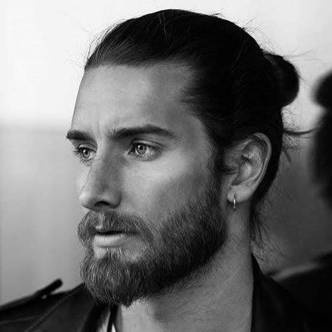 Men Undercut, Man Bun Beard, Hard Part Haircut, Men Hipster, Hipster Haircuts For Men, Undercut Haircut, Hipster Haircut, Man Bun Hairstyles, Ideas Haircut