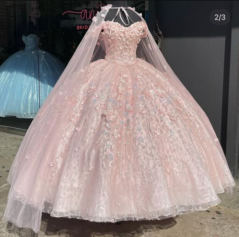 Quinceanera Themes Dresses, Pink Quince, Quinceñera Dresses, Girls Ball Gown, Quinceanera Dresses Pink, Puffy Skirt, Pretty Quinceanera Dresses, Formal Ball Gown, Quince Dress