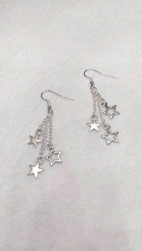 Colin Core, Stars Fashion, Pretty Jewelry Necklaces, Hair For Women, Jewelry Accessories Ideas, Star Decorations, Funky Jewelry, Jewelry Lookbook, Fancy Jewelry