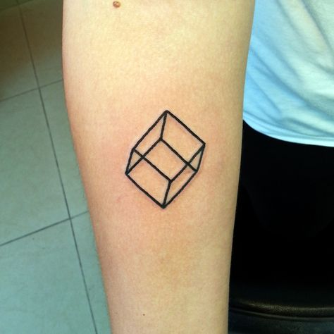 Sorce: springtattoo.com ------ cube tattoo #cube #tattoo #lines Cube Tattoo Geometric, Rusty Lake Tattoo, Cube Tattoo Design, Cube Tattoo, Spring Tattoo, Tattoo Lines, Box Tattoo, Ignorant Tattoos, Personalized Tattoos