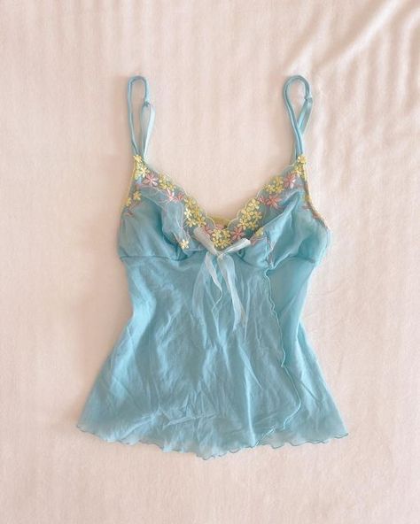 megan on Instagram: "victoria’s secret mesh & floral embroidered cami top ♡ sold - comment “restock & your size” if you’re interested in purchasing once it restocks ! ♡" Summer Cami Tops, Dream Clothes Summer, Y2k Blue Outfit, Vintage Cami Top, Embroidered Cami Top, Y2k Fashion Aesthetic, Vintage Cami, Mermaid Top, 2000s Clothes