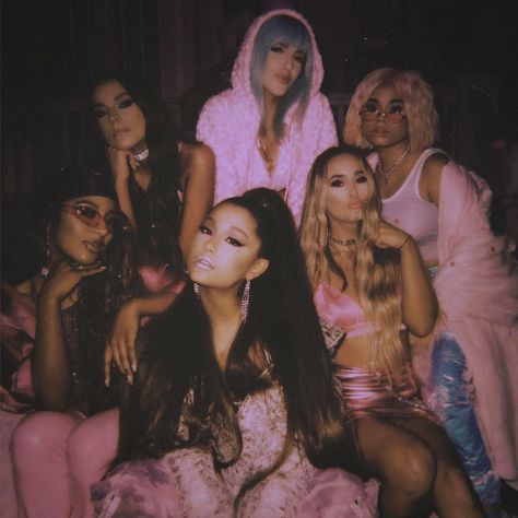 7 rings out now. thanks so much for letting me be apart of #thankunext & #7rings 💙🦋✈️ Stile Kendall Jenner, Boujee Aesthetic, Glamour Vintage, Group Of Women, Badass Aesthetic, Ariana Grande Photos, Ariana G, Pink Photo, Pastel Pink Aesthetic