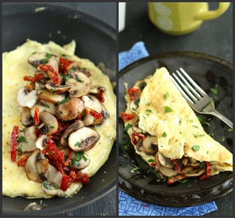 Easy Mushroom & Sun-Dried Tomato Omelet Recipe Tomato Omlet, Eggwhite Omelet, Omelette Casserole, Omelet Casserole, Omelette Ideas, Omelette Healthy, Easy Omelette, Omelet Recipes, Healthy Omelet