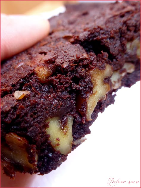 Brownie vegan {sans oeufs, sans lait, sans gluten} Dessert Sans Gluten Sans Lactose, Brownie Vegan, Diet Desserts Recipes, Patisserie Vegan, Biscuits Diététiques, Dessert Vegan, Lactose Free Diet, Easy Chocolate Chip Cookies, Healthy Vegan Desserts