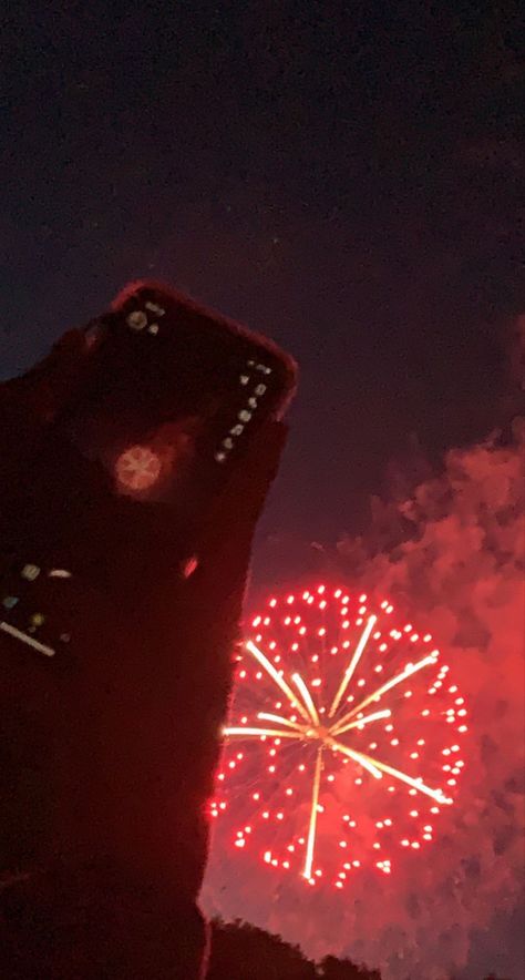 Red fireworks behind and on screen of somebody phone Rocket Fireworks, Firework Rocket, Fireworks Photo, Fake Insta, Taking Pictures, How To Take Photos, Fireworks, Rocket, 4th Of July