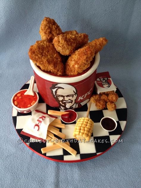 Coolest KFC Bucket of Chicken and Sides Cake... This website is the Pinterest of birthday cake ideas Kfc Cake, Whiskey Cake, Chicken Cake, Realistic Cakes, 3d Cakes, Crazy Cakes, Cool Birthday Cakes, Unique Cakes, Cupcake Cake