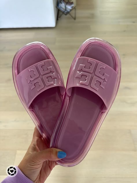 Pool Slides Girly Slippers, Pink Everything, Slides Outfit, Cute Slides, Bling Sandals, Designer Slides, Pretty Sandals, Trendy Shoes Sneakers, Pretty Shoes Sneakers