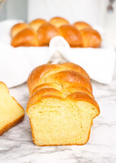 Homemade Brioche Recipe – Mess in the Kitchen Brioche Recipes, Brioche Loaf, Homemade Brioche, Turkey Chili Healthy, Corn Nut, Brioche Recipe, Homemade Dinner Rolls, Sweet Dough, Brioche Bread