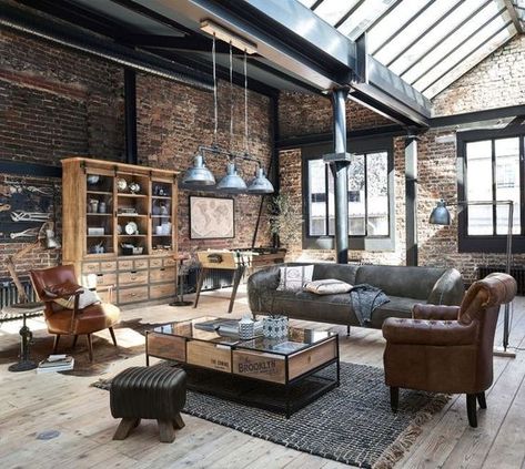 Industrial Chic Living Room, New Yorker Loft, Urban Industrial Decor, Industrial Style Living Room, Industrial Living Room, Loft Designs, Modern Industrial Interior, Industrial Home Design, Vintage Industrial Decor