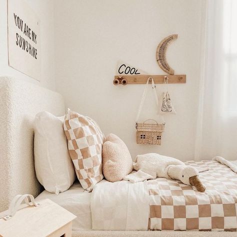 imani collective on Instagram: "🤩 It’s that fresh decor feeling ☁️✨ Love how our cool pennant and sunshine banner can make a big impact and be minimalist at the same time. 🧡 . . . 📷 @littleneedham #youaremysunshine #cool #kidsroom #kidsroomdecor #kidsdecor #toddlerroom #nursery #neutraldecor #checkerboard #walldecor" Colour Wallpaper, Old Bed Frames, Toddler Boy Room Decor, Beige Room, Old Beds, Toddler Boys Room, Shared Room, Toddler Rooms, Nursery Baby Room