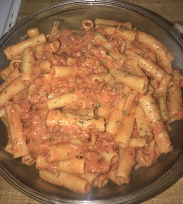 Stove Top Baked Ziti Stove Top Ziti, Stove Top Baked Ziti, Penne Vodka Sauce, Penne Vodka, Beef Pasta Recipes, Easy Baked Ziti, Ziti Pasta, Ziti Recipes, Beef Pasta